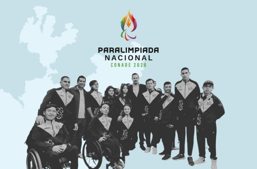 Deportistas con discapacidad con el Estado de Jalisco detrás y el logo de la Paralimpiada Nacional 2026